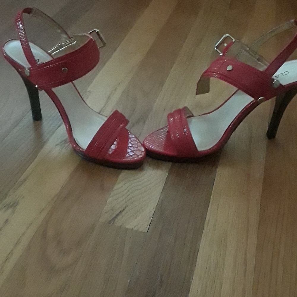 Red shoes- NWOT